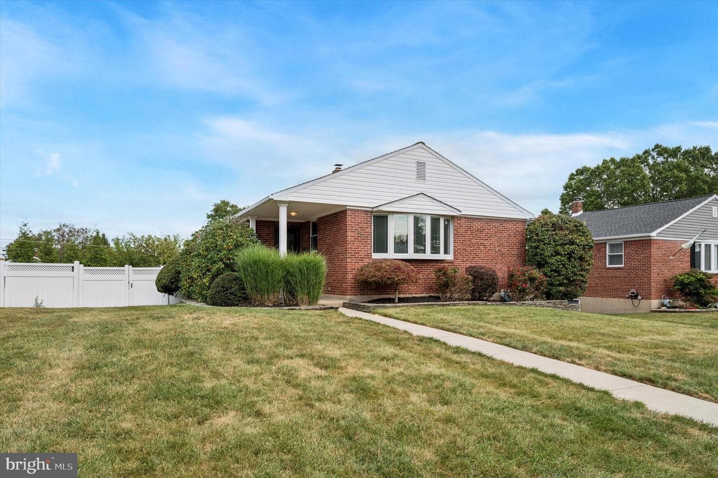 945 Springhaven Road photo 2