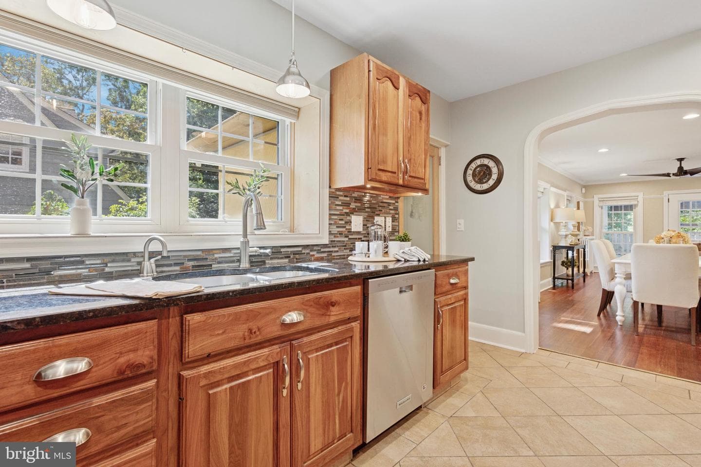 651 N Chester Road photo 18