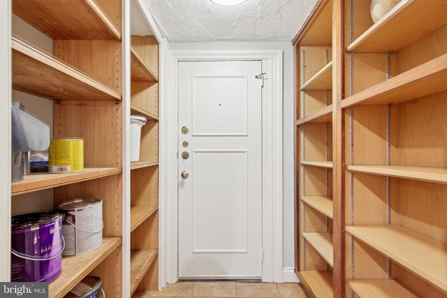 651 N Chester Road photo 22