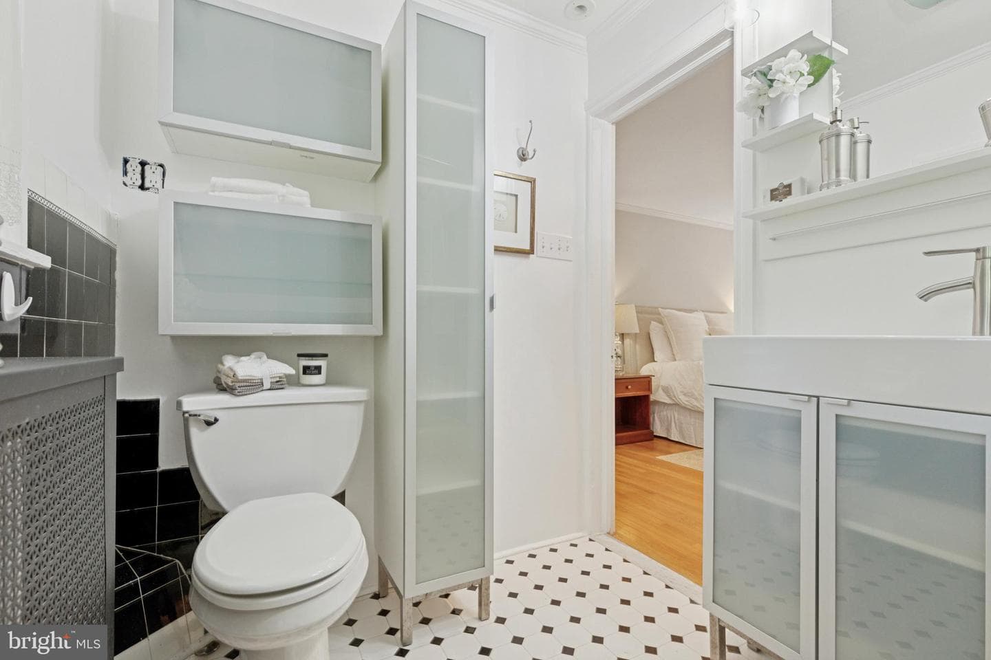 651 N Chester Road photo 29