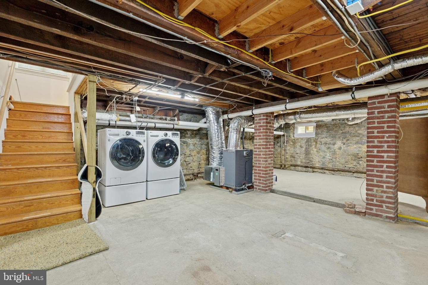 651 N Chester Road photo 42