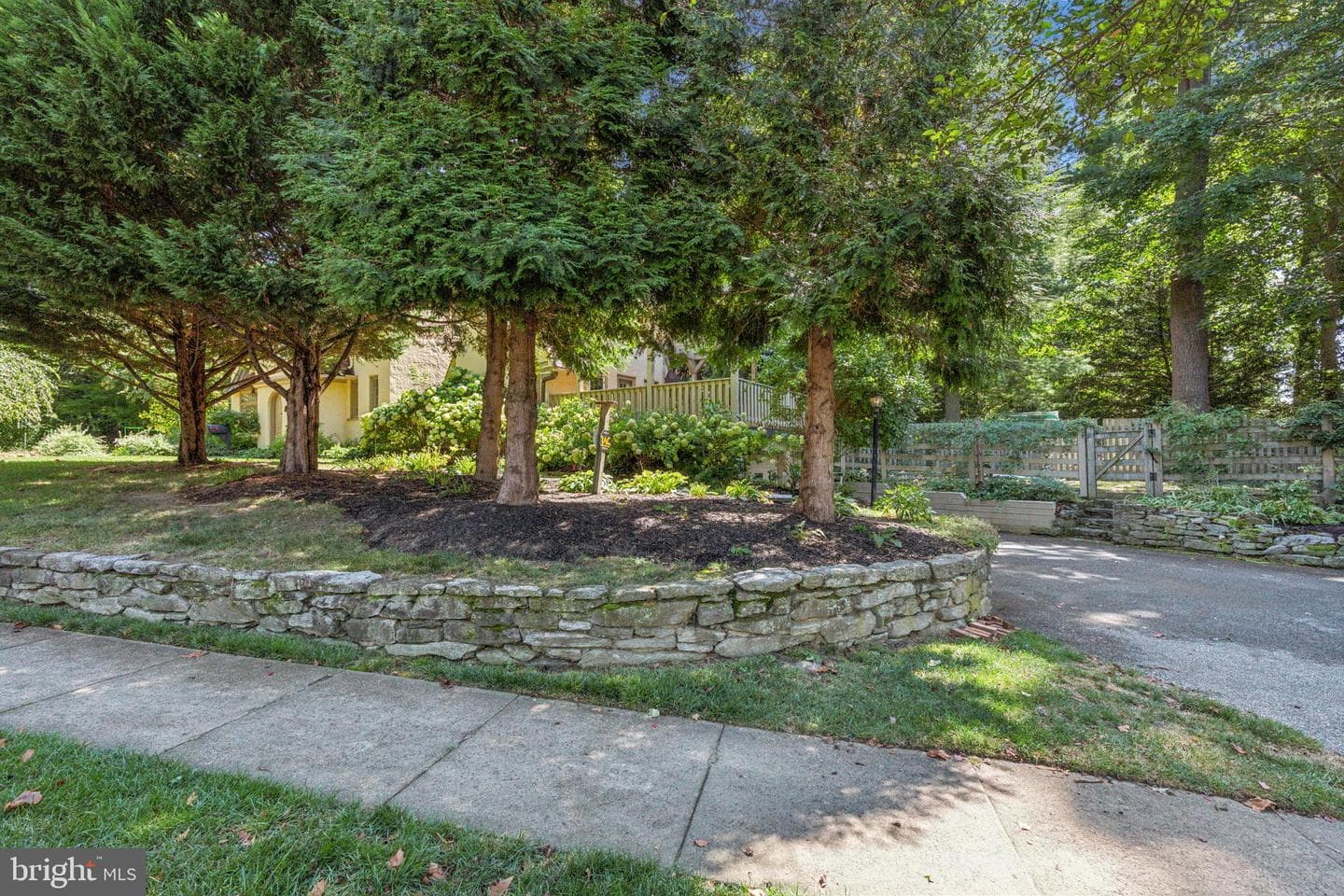 651 N Chester Road photo 48