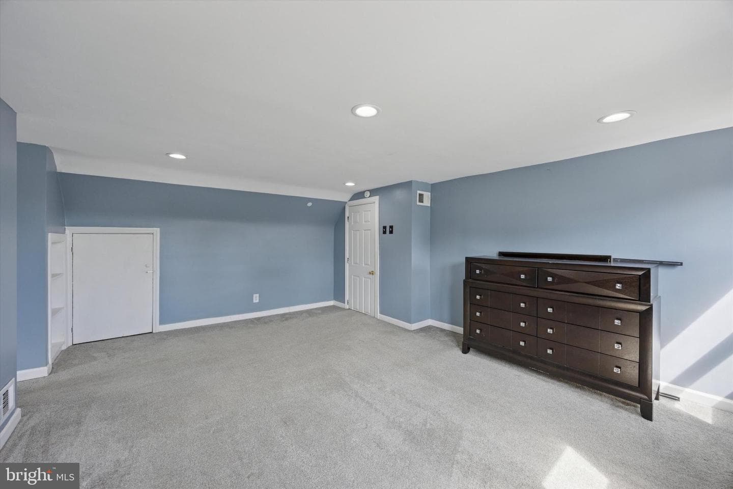 2648 Ogden Avenue photo 22