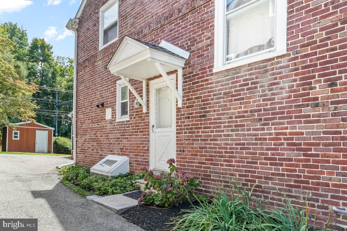 4812 Woodland Avenue photo 35