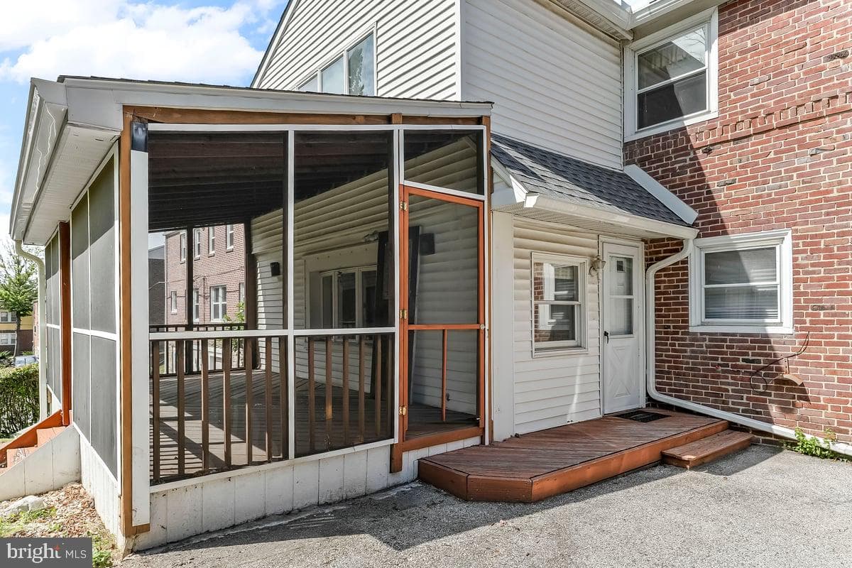 4812 Woodland Avenue photo 6