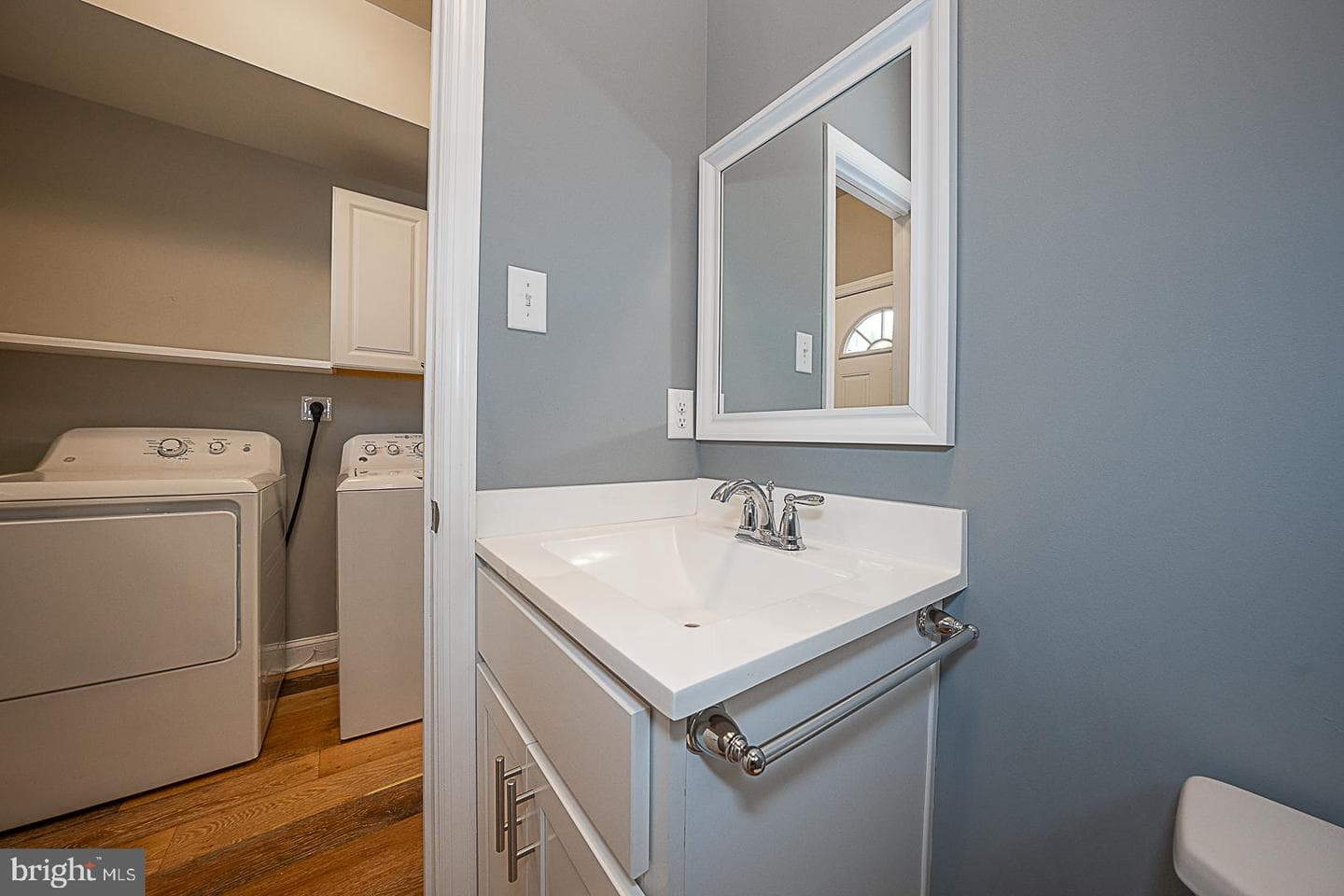 105 W Franklin Street photo 19