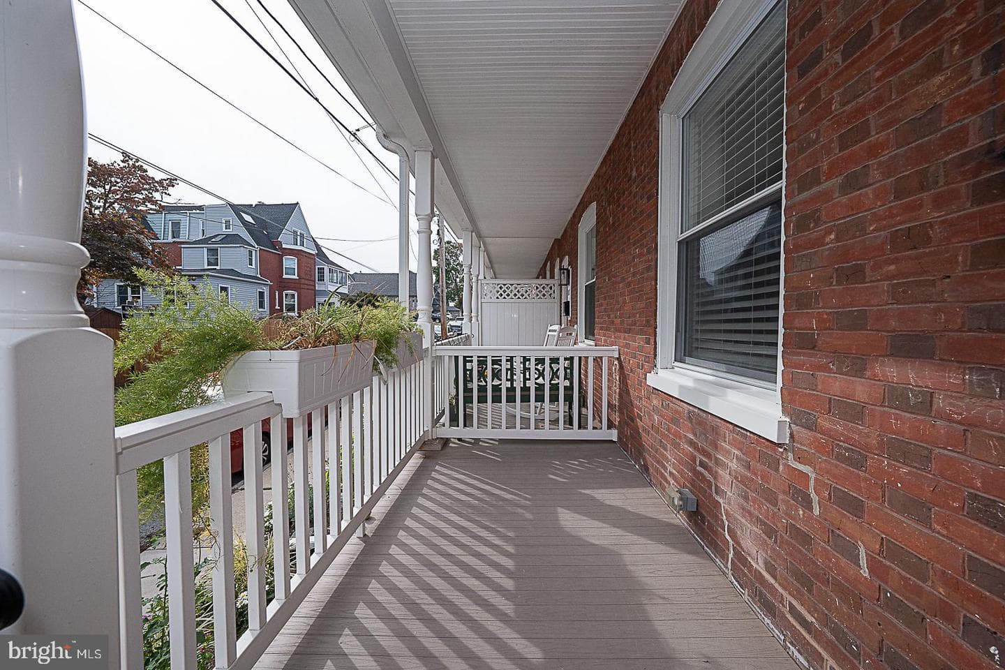 105 W Franklin Street photo 3