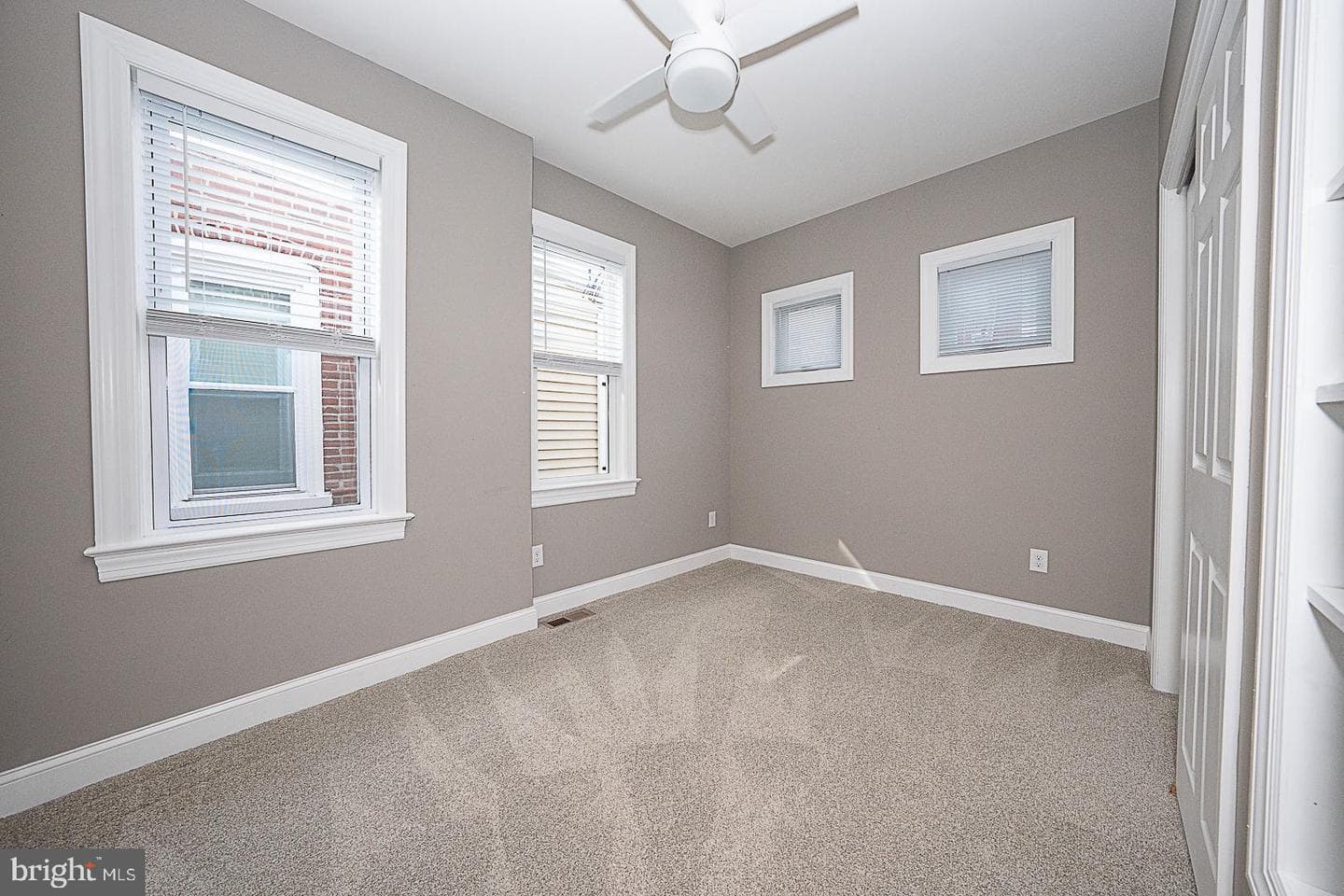105 W Franklin Street photo 32