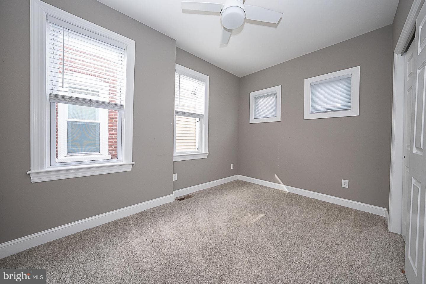 105 W Franklin Street photo 35