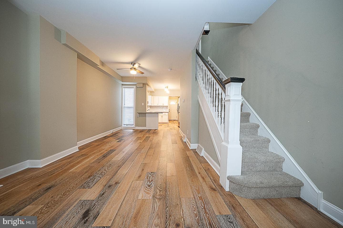 105 W Franklin Street photo 8