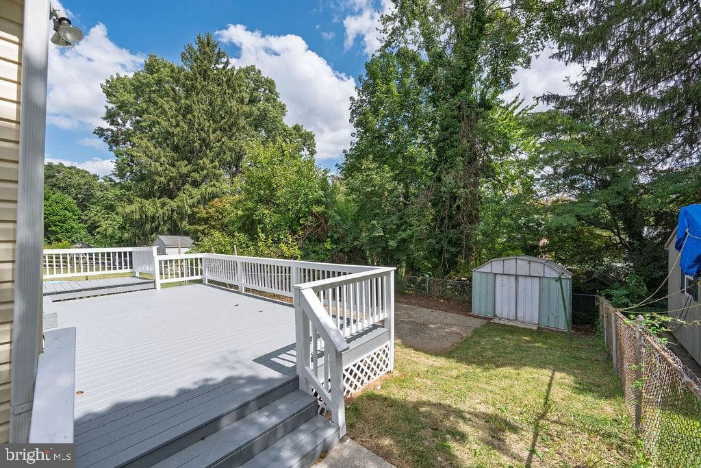 231 E Avon Road photo 31