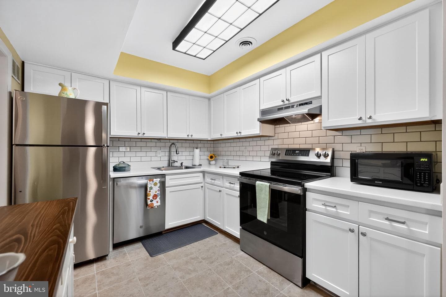 1300 Cable Hill Drive photo 4