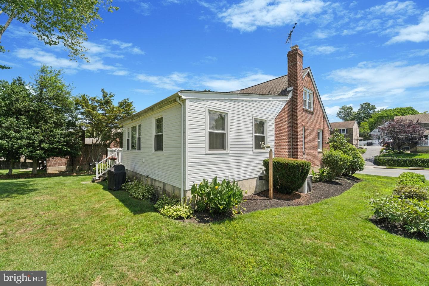 132 S Sproul Road photo 10