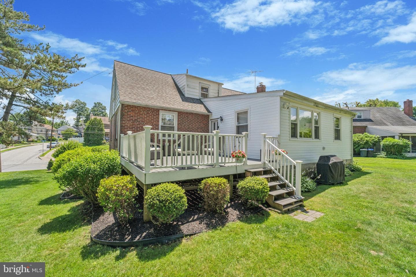 132 S Sproul Road photo 18