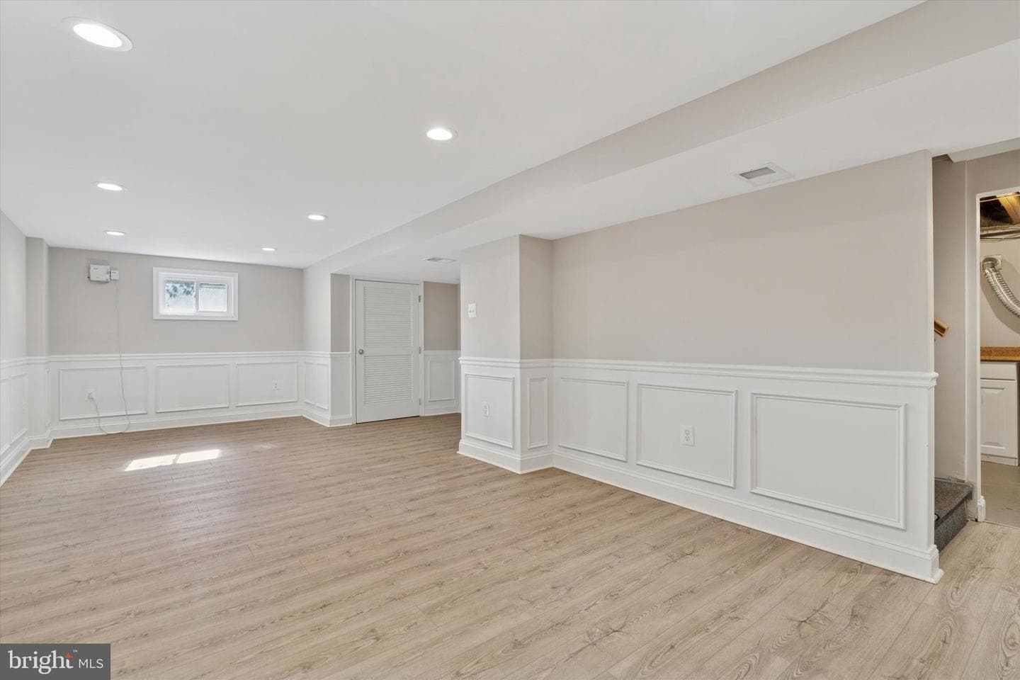 132 S Sproul Road photo 27