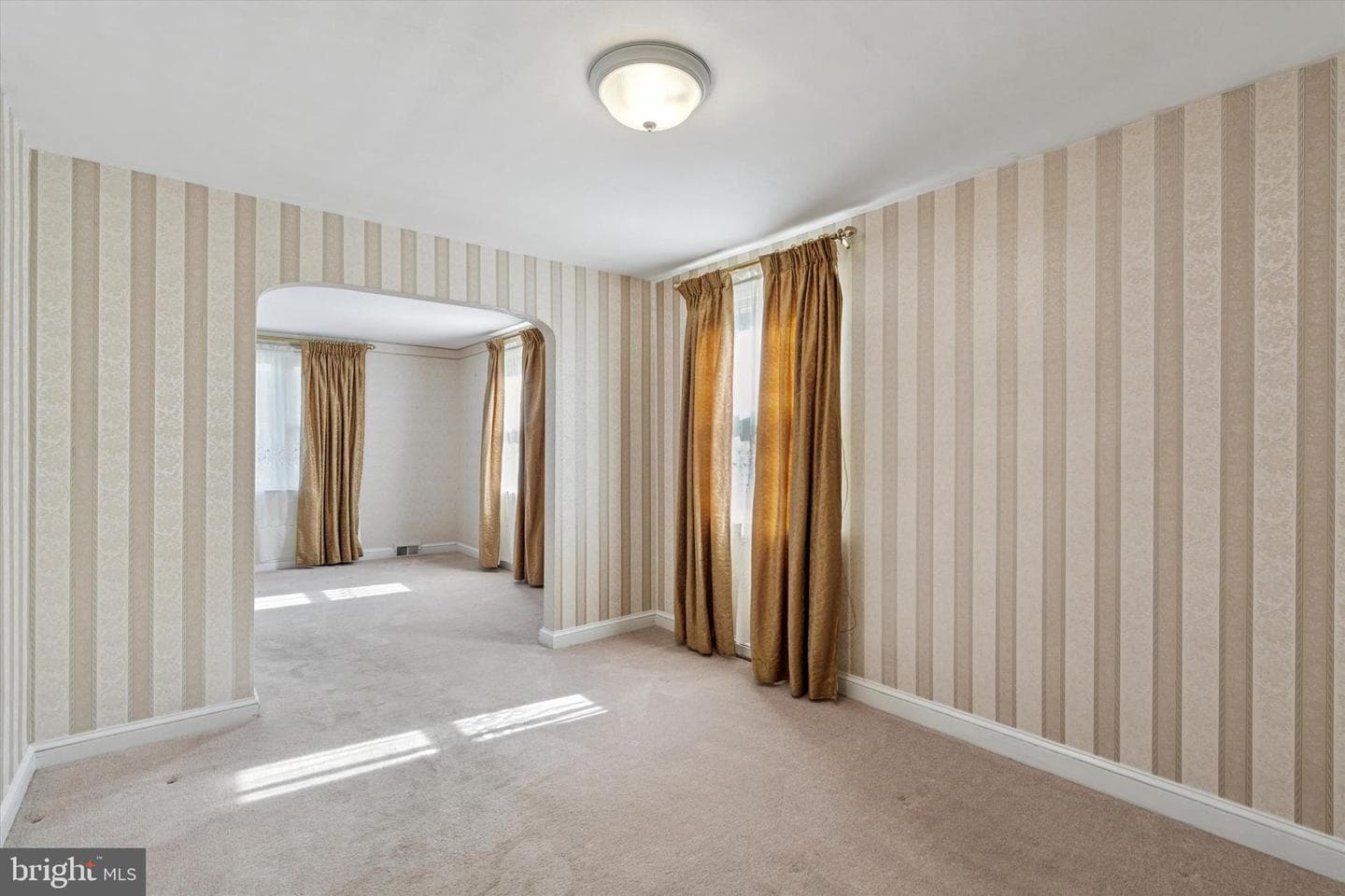 132 S Sproul Road photo 32
