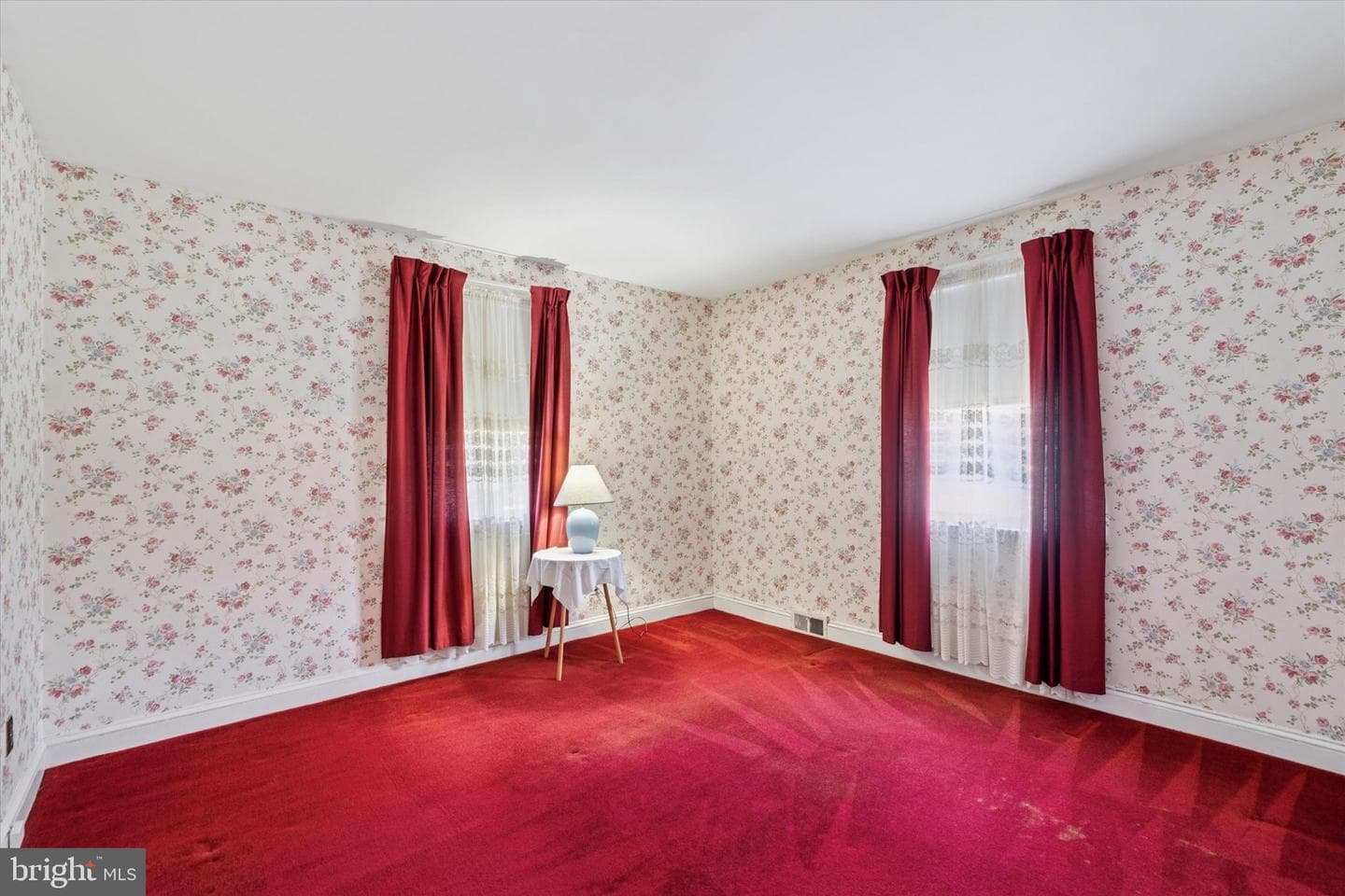 132 S Sproul Road photo 37