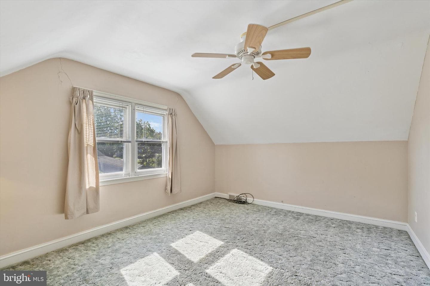 132 S Sproul Road photo 38