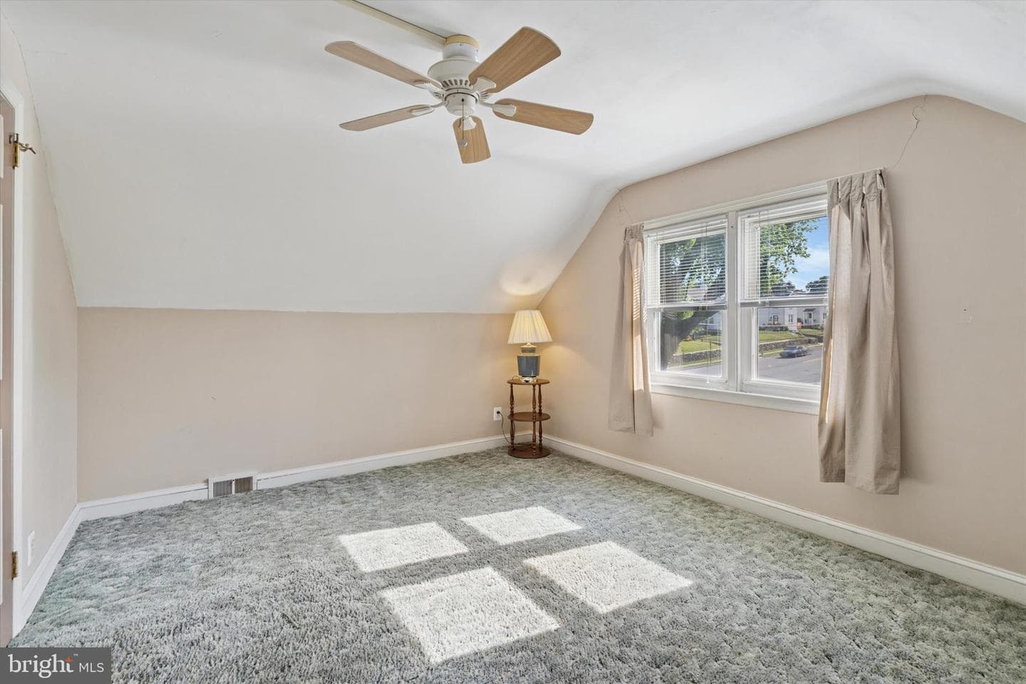 132 S Sproul Road photo 39
