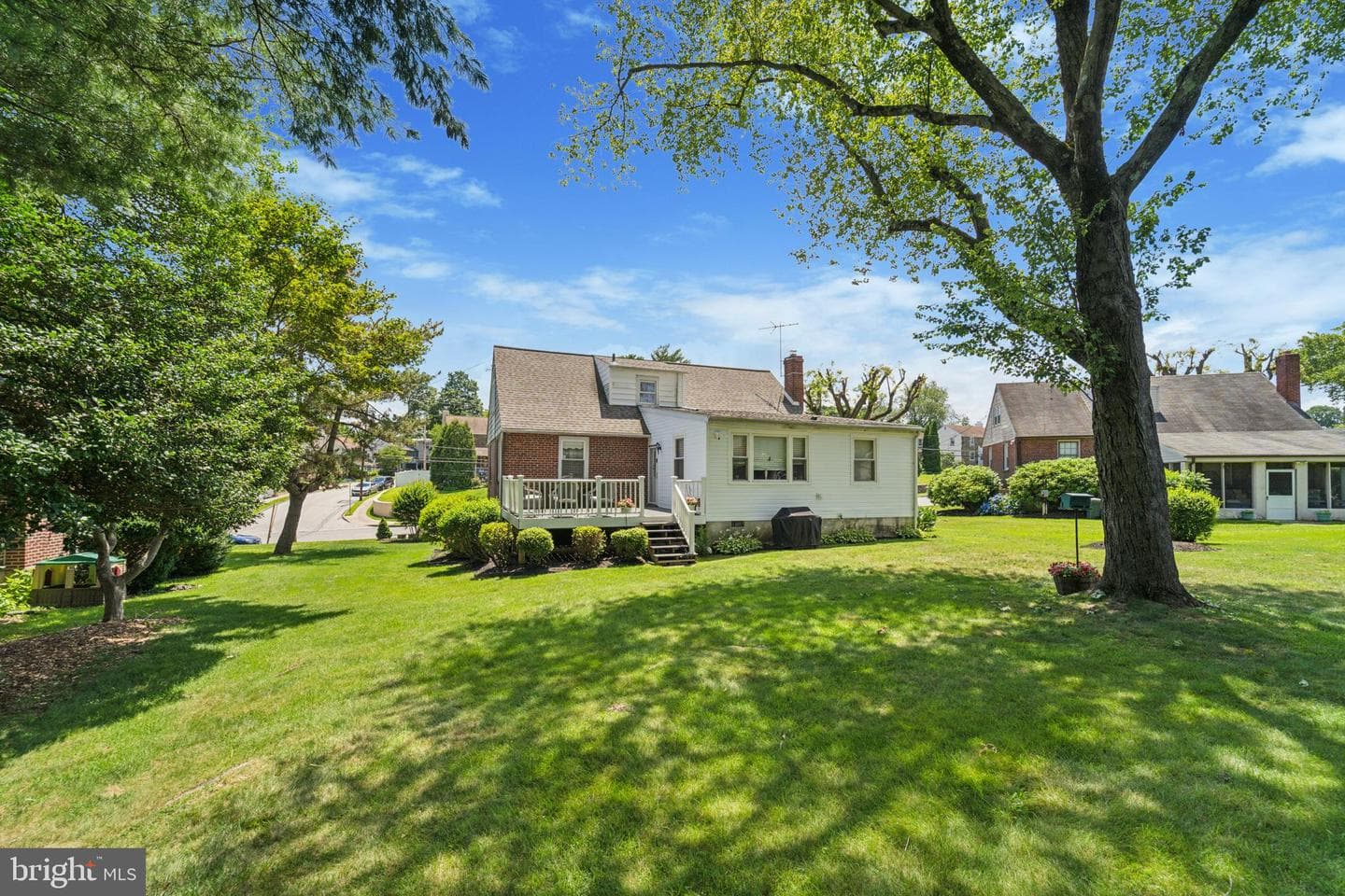 132 S Sproul Road photo 5