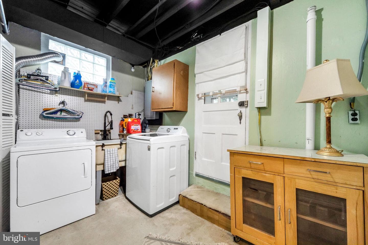 816 Addingham Avenue photo 27