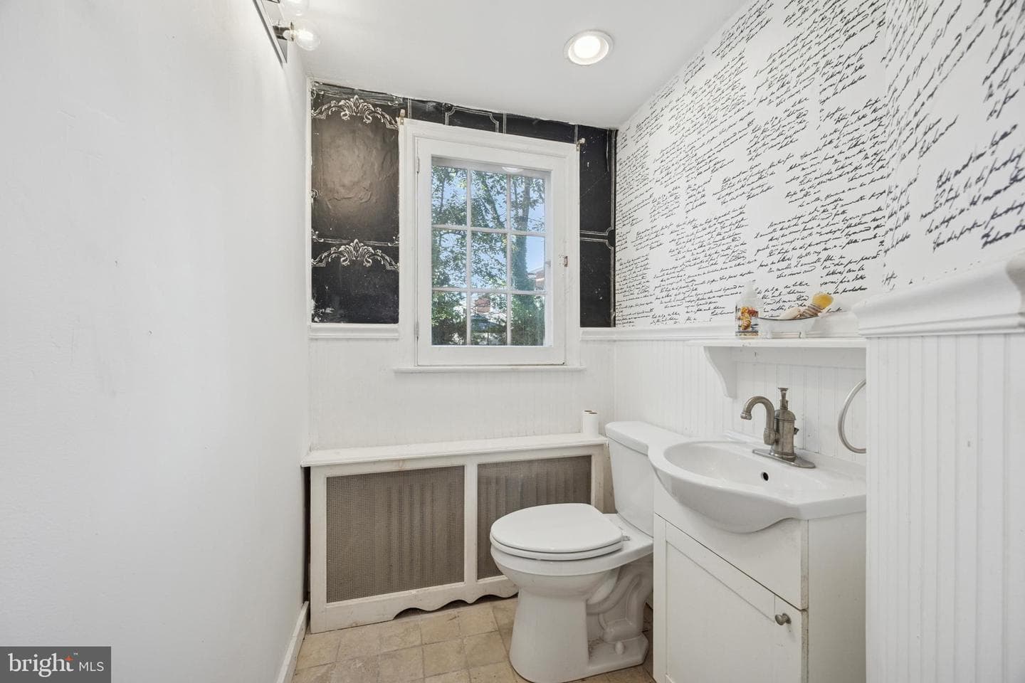 212 W 24th Street photo 13
