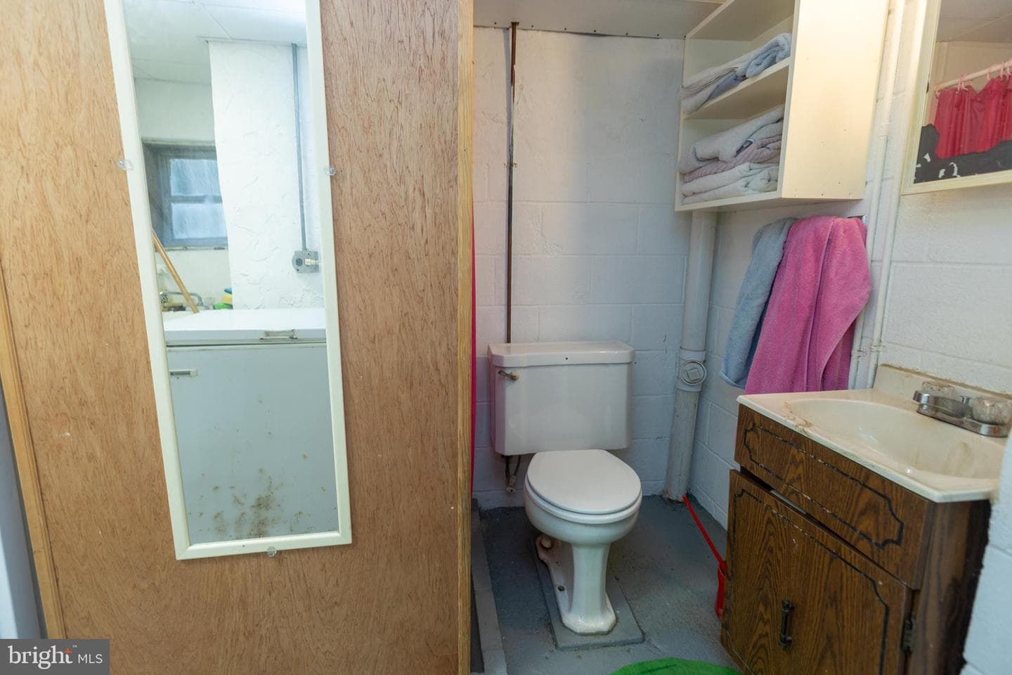 2409 Belmont Avenue photo 20