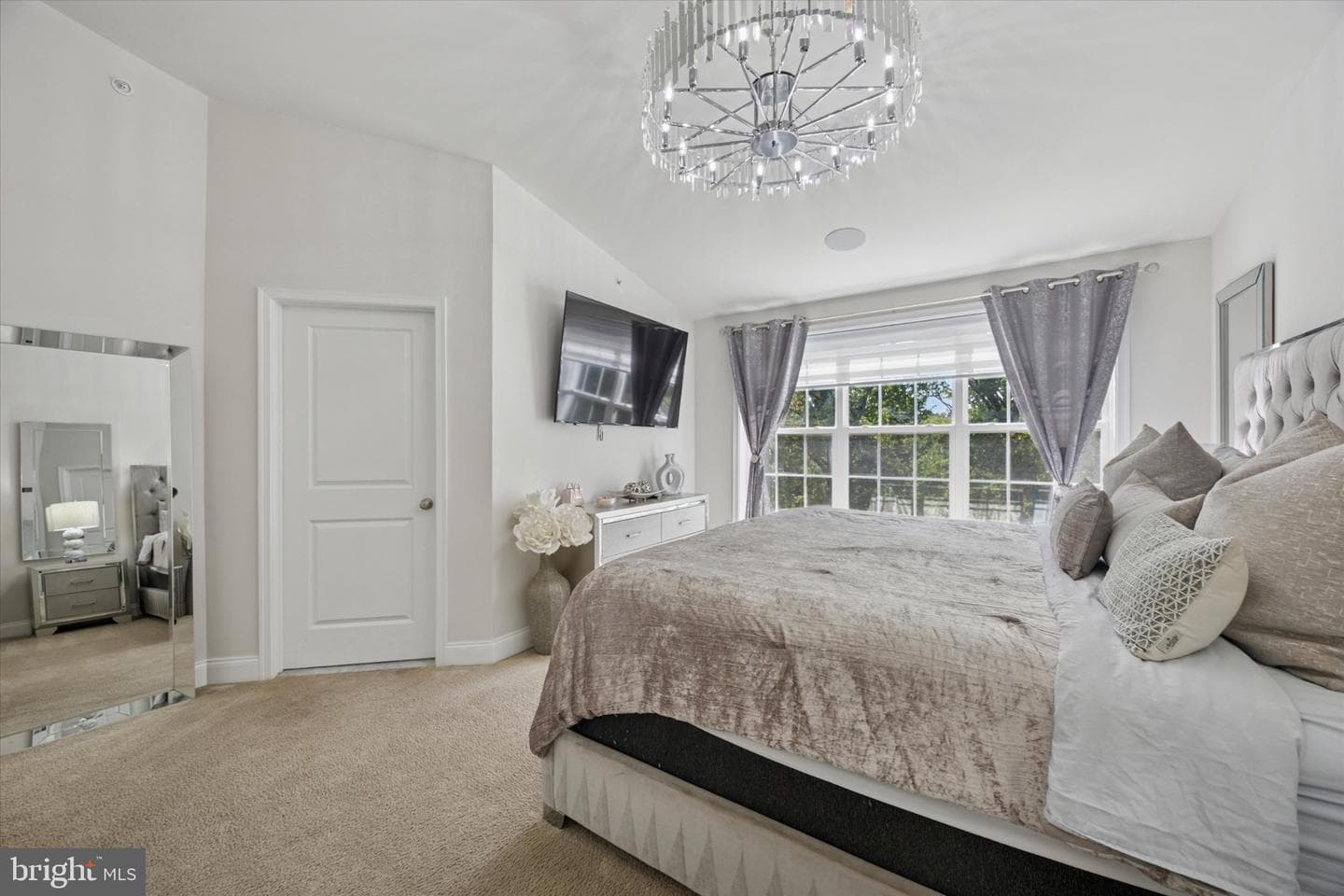 213 Corvus Circle photo 14
