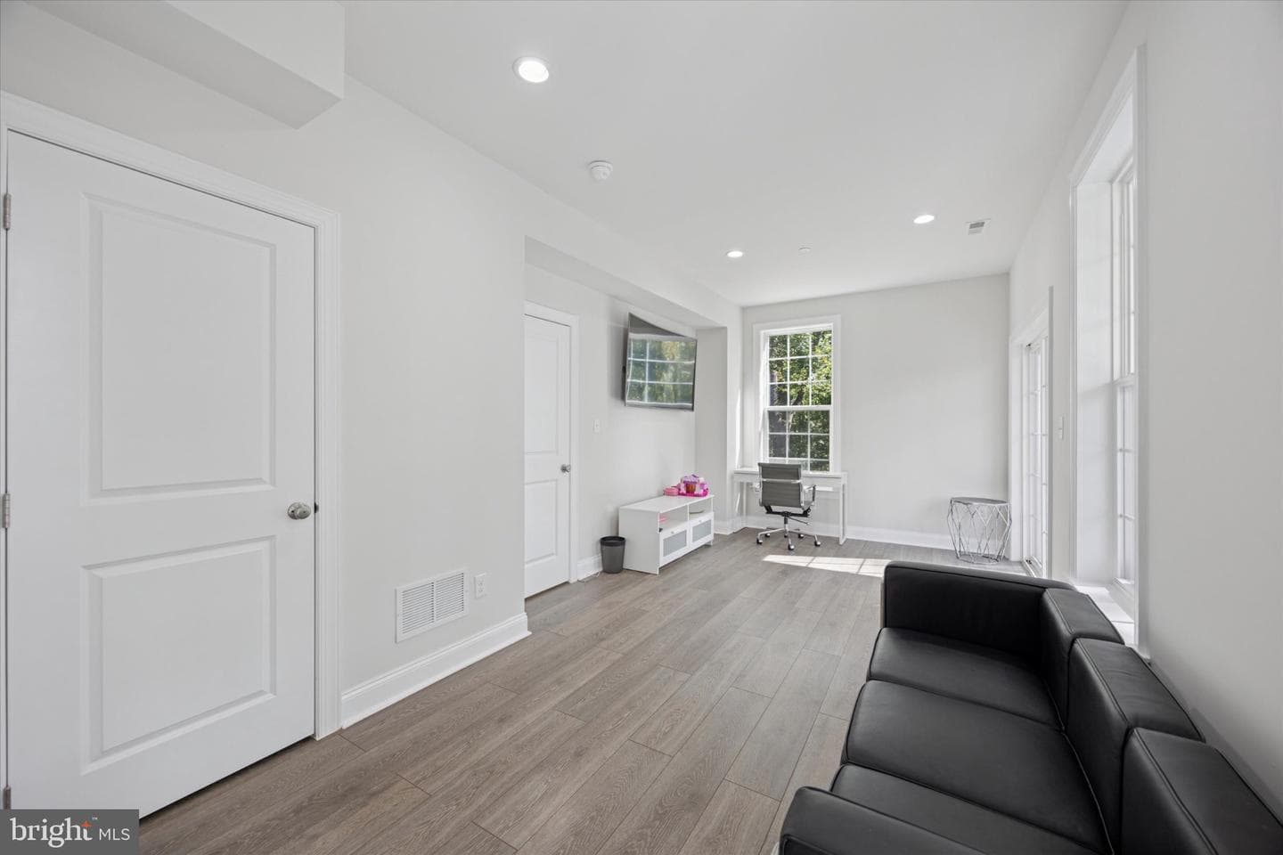 213 Corvus Circle photo 26