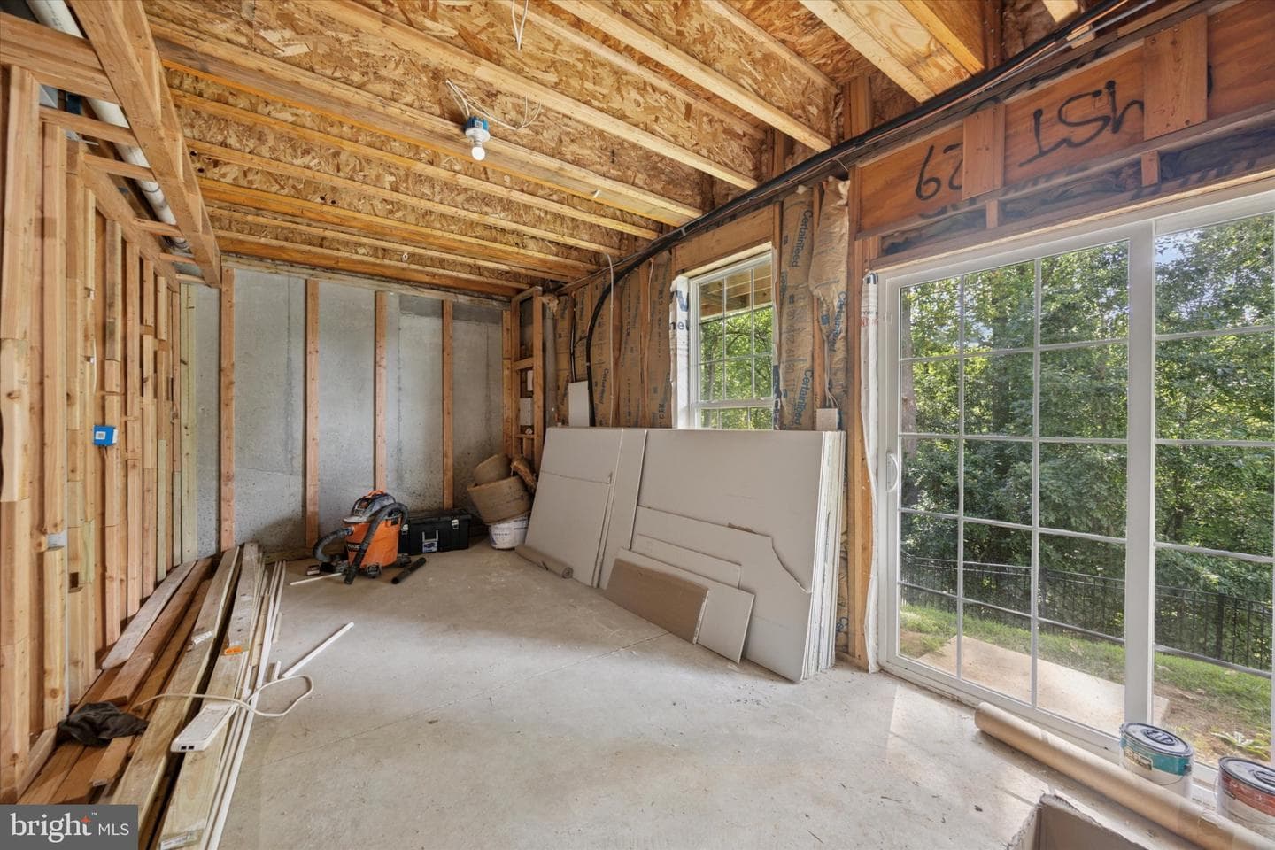 213 Corvus Circle photo 32