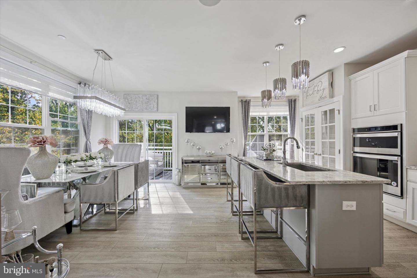 213 Corvus Circle photo 9