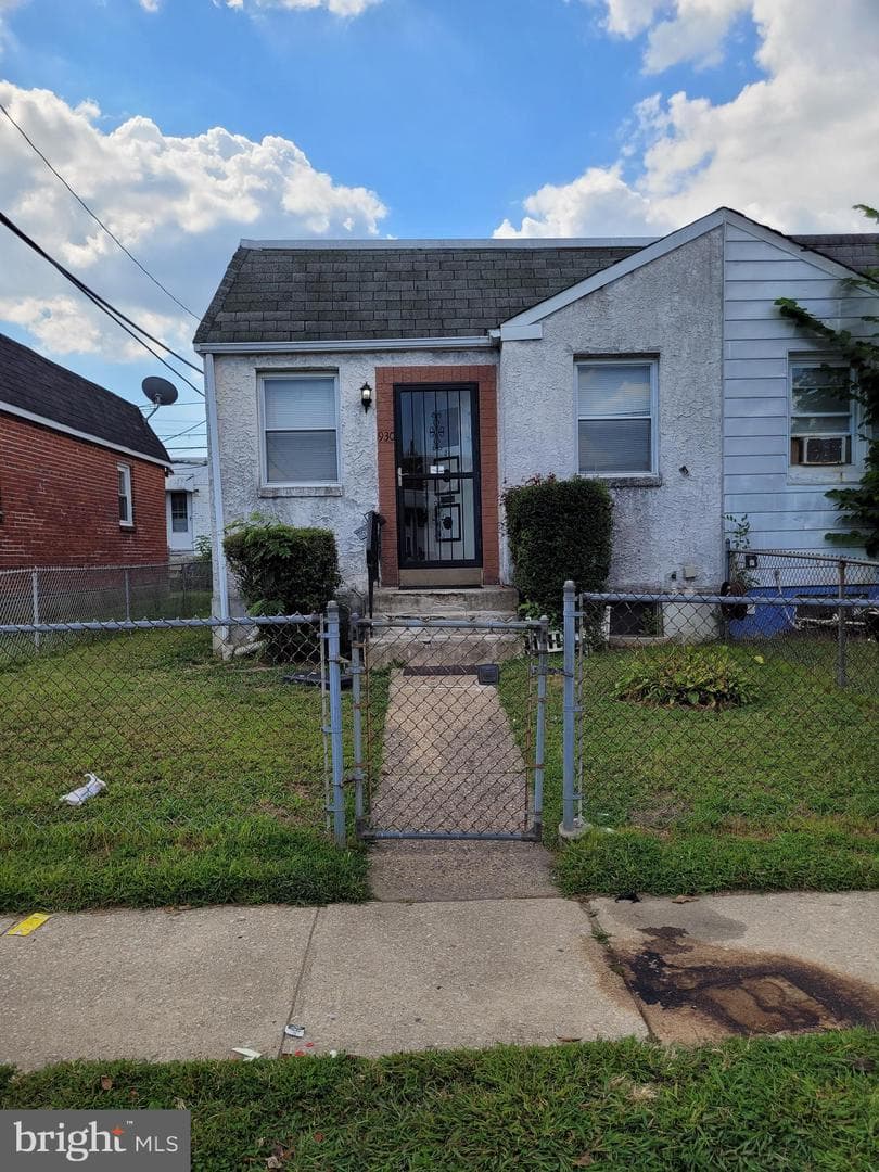 930 Pine Road photo 1