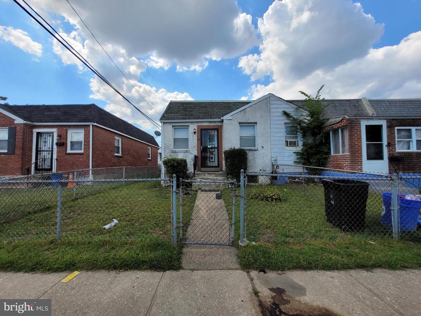 930 Pine Road photo 4