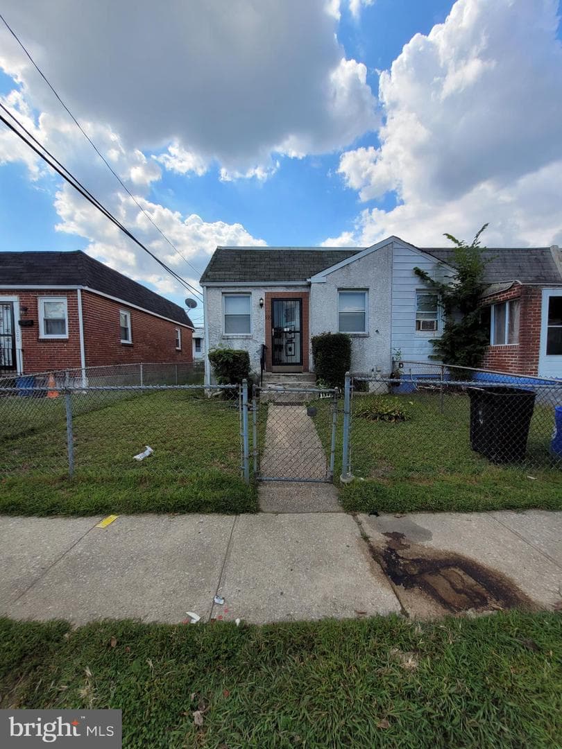 930 Pine Road photo 5