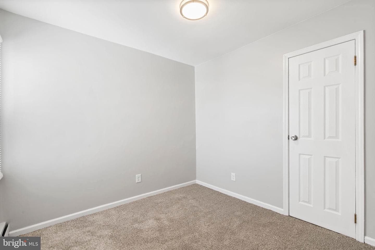 1363 Green Street photo 18