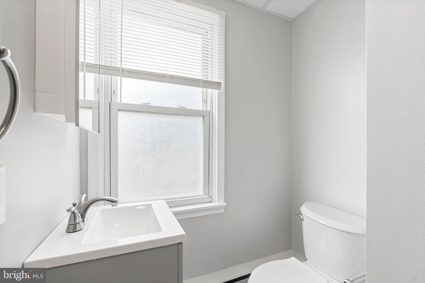 1363 Green Street photo 22