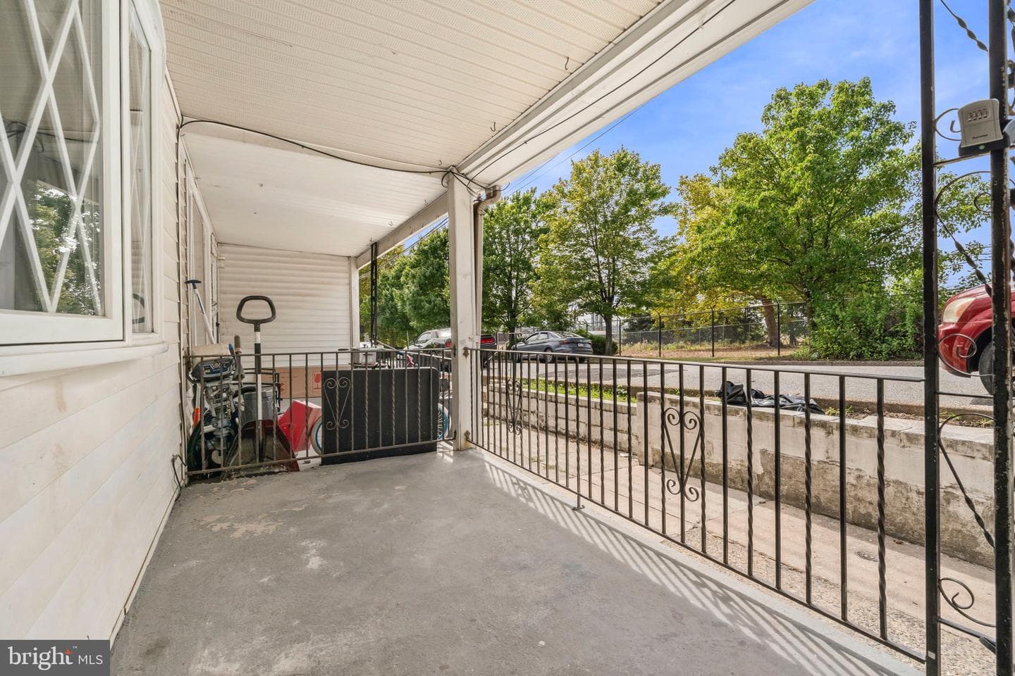 1363 Green Street photo 3