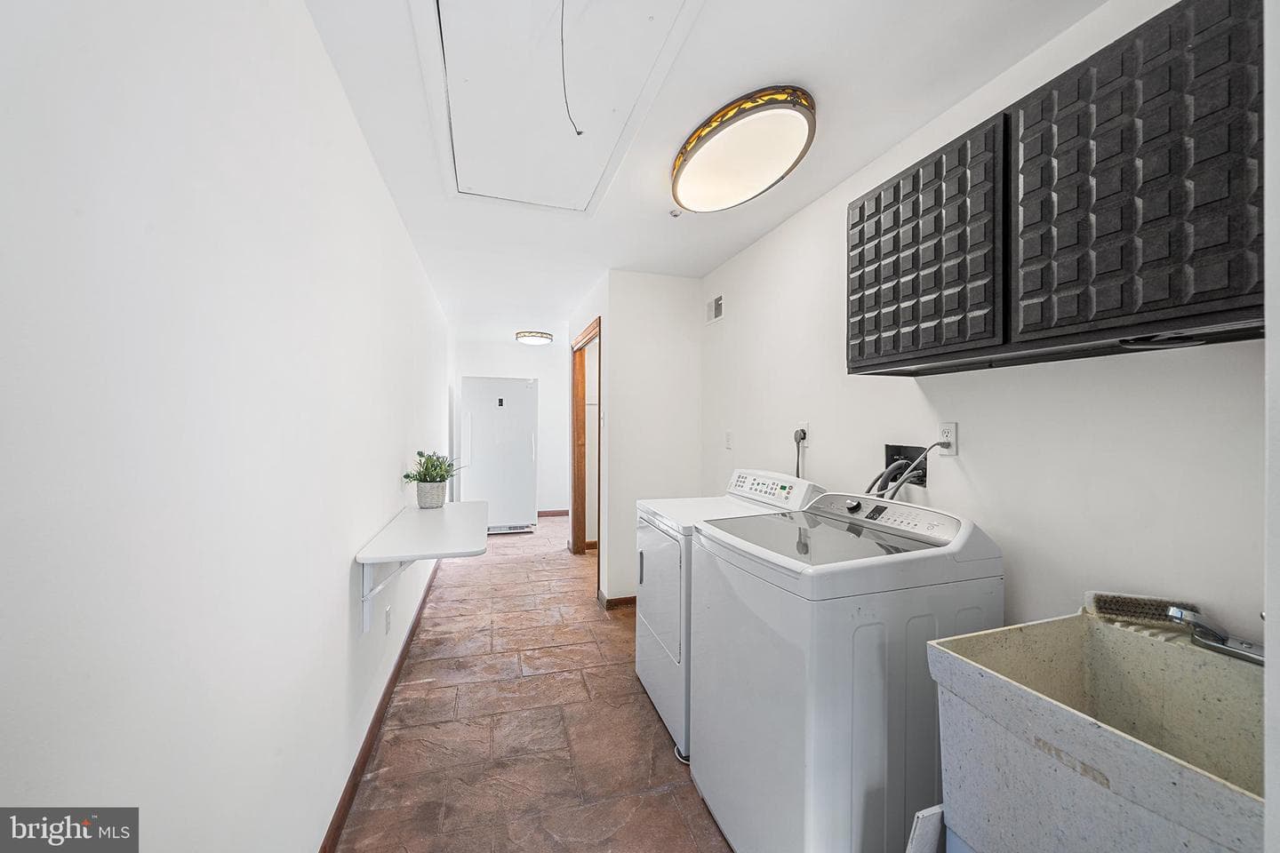 204 French Road photo 12
