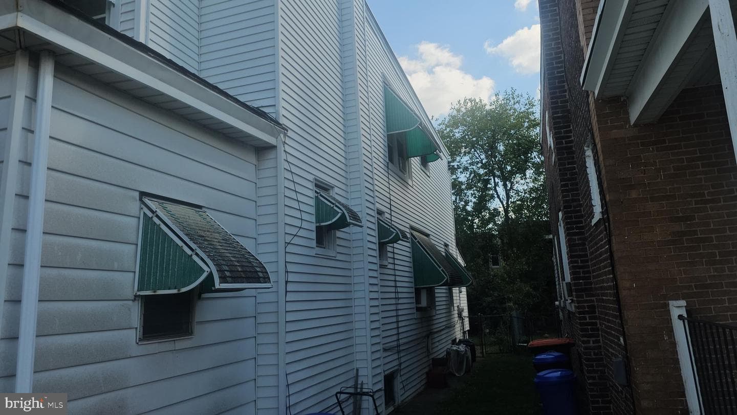 105 E 22nd Street photo 20