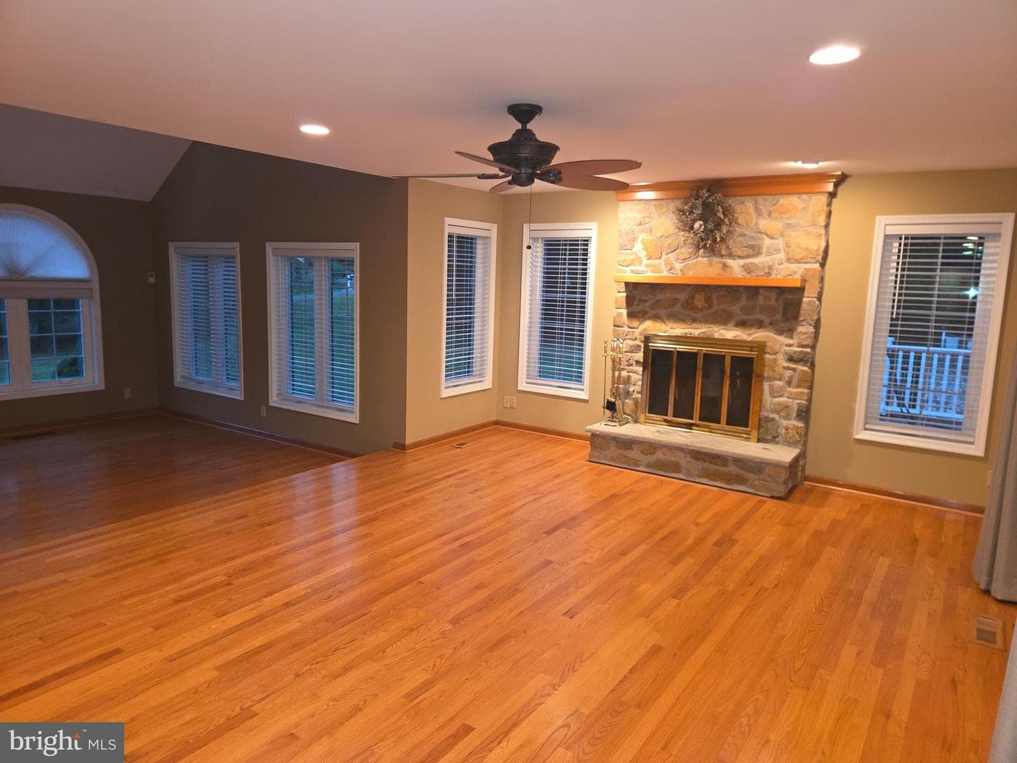 22 Bennetts Lane photo 17