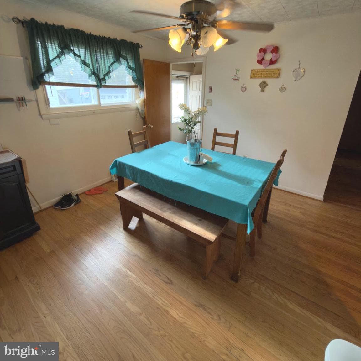 425 Manhattan Street photo 12