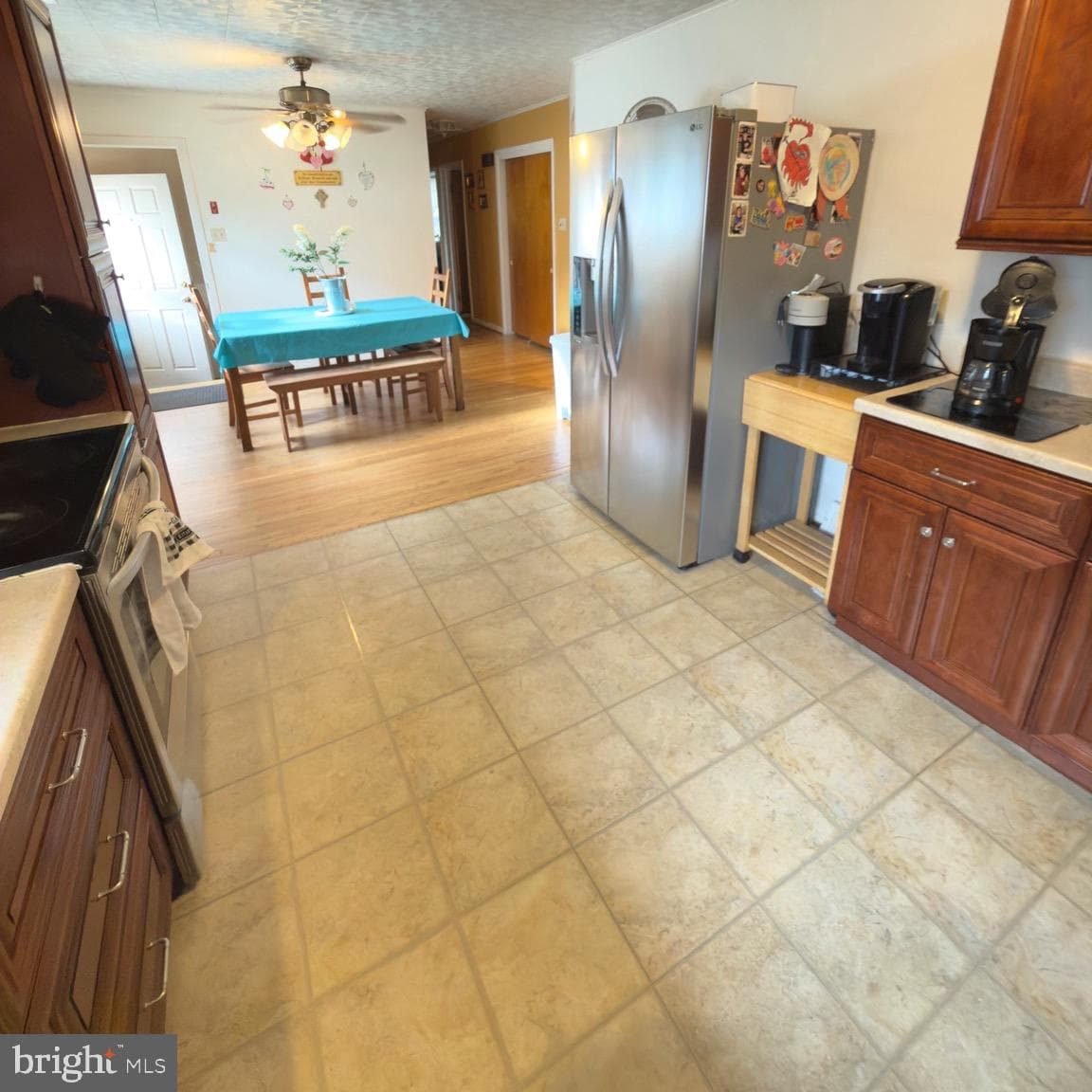 425 Manhattan Street photo 16