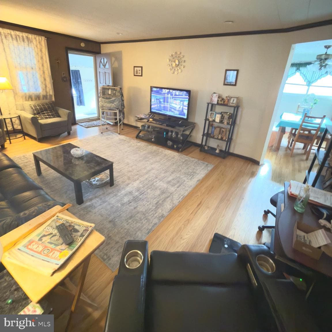 425 Manhattan Street photo 7