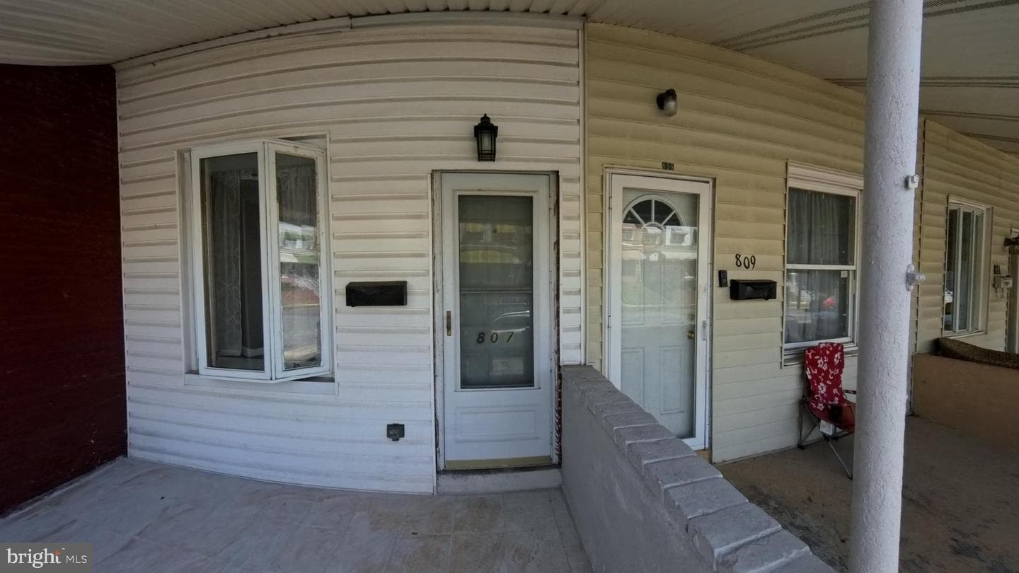 807 W 7th Street, Chester