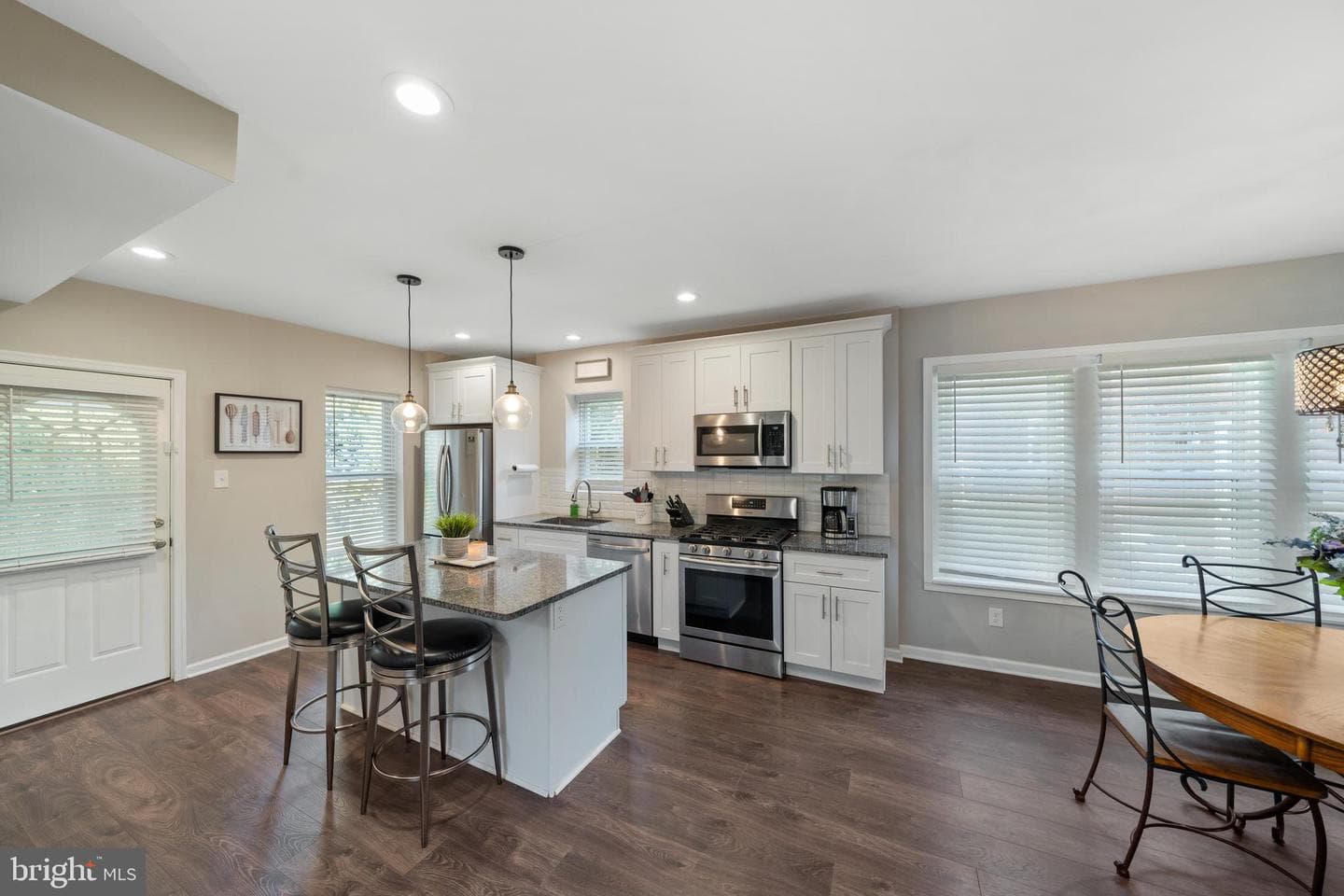 261 E Avon Road photo 12