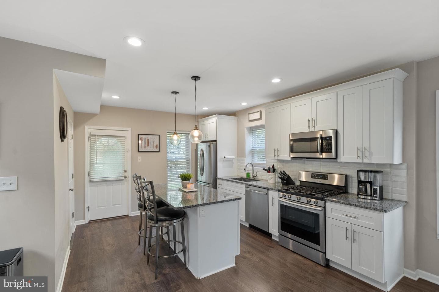 261 E Avon Road photo 13