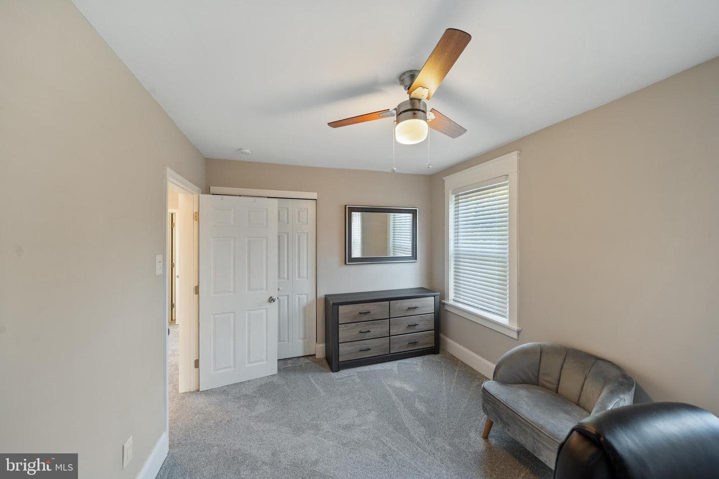 261 E Avon Road photo 19