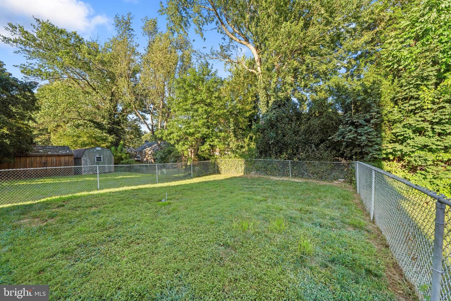 261 E Avon Road photo 31