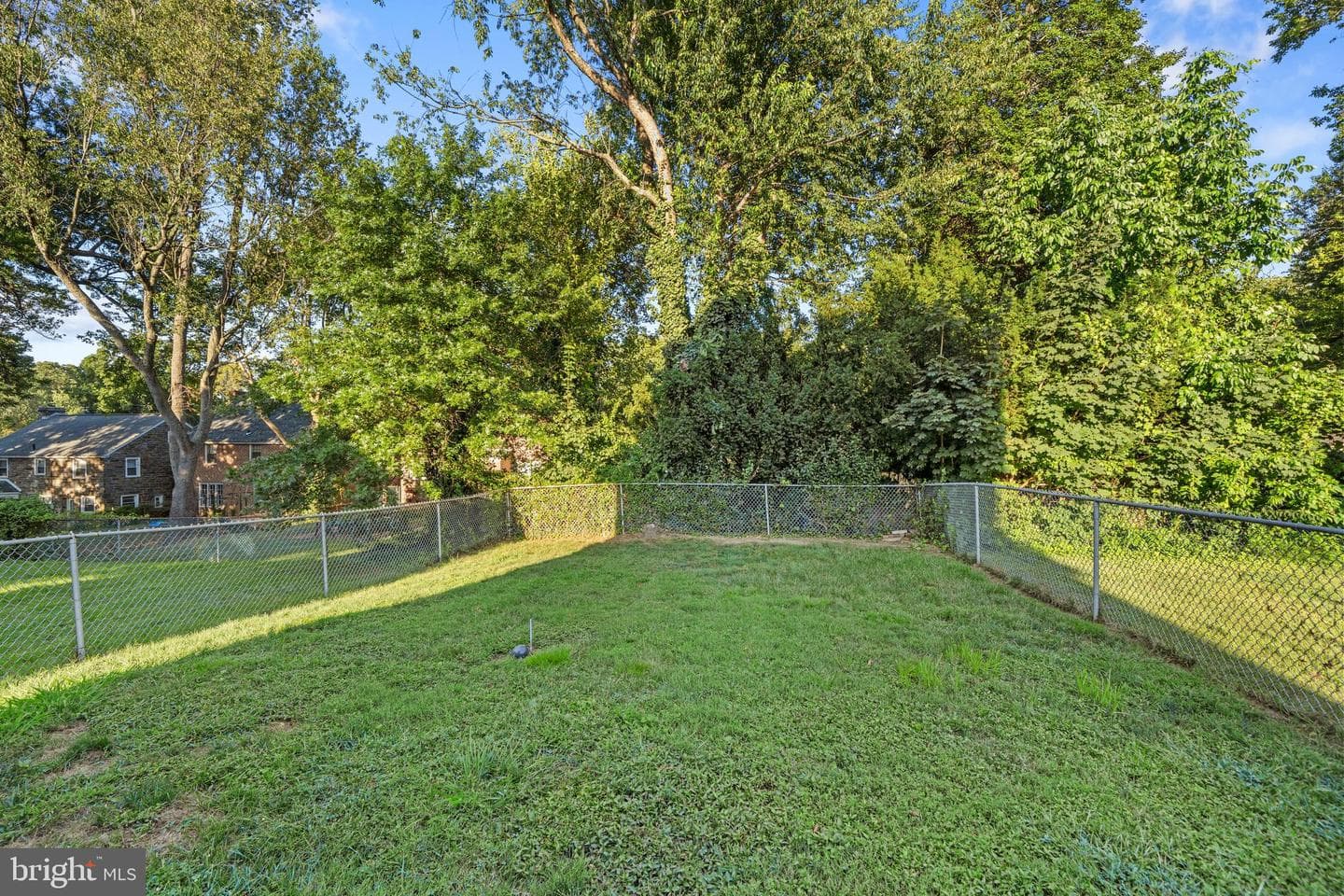 261 E Avon Road photo 33