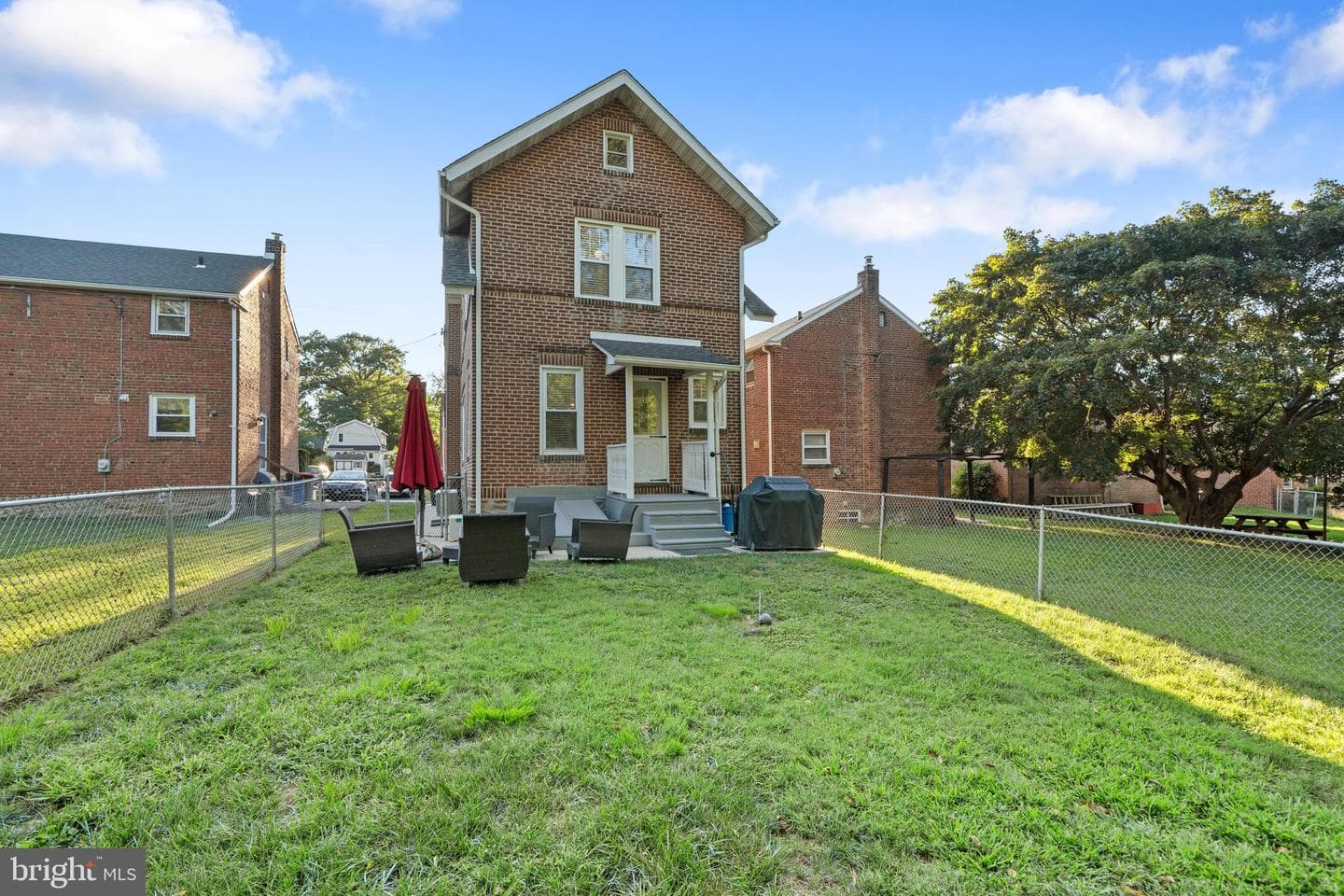 261 E Avon Road photo 34